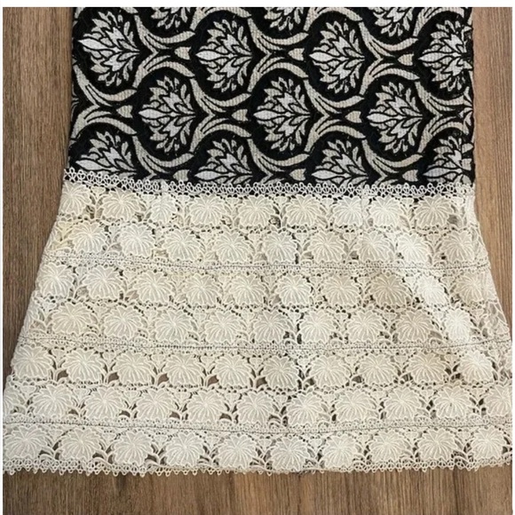 Yigal Azrouel Long Sleeve Black and White Lace Trumpet Dress Sz 4 - Picture 5 of 13